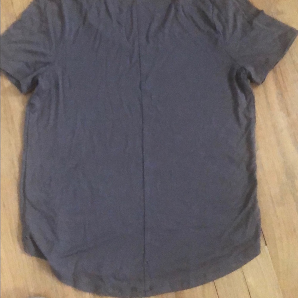 T-shirt - Picture 2 of 3